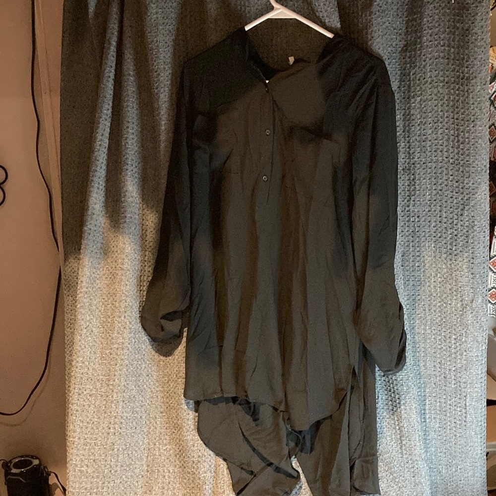 Black shirt by truth